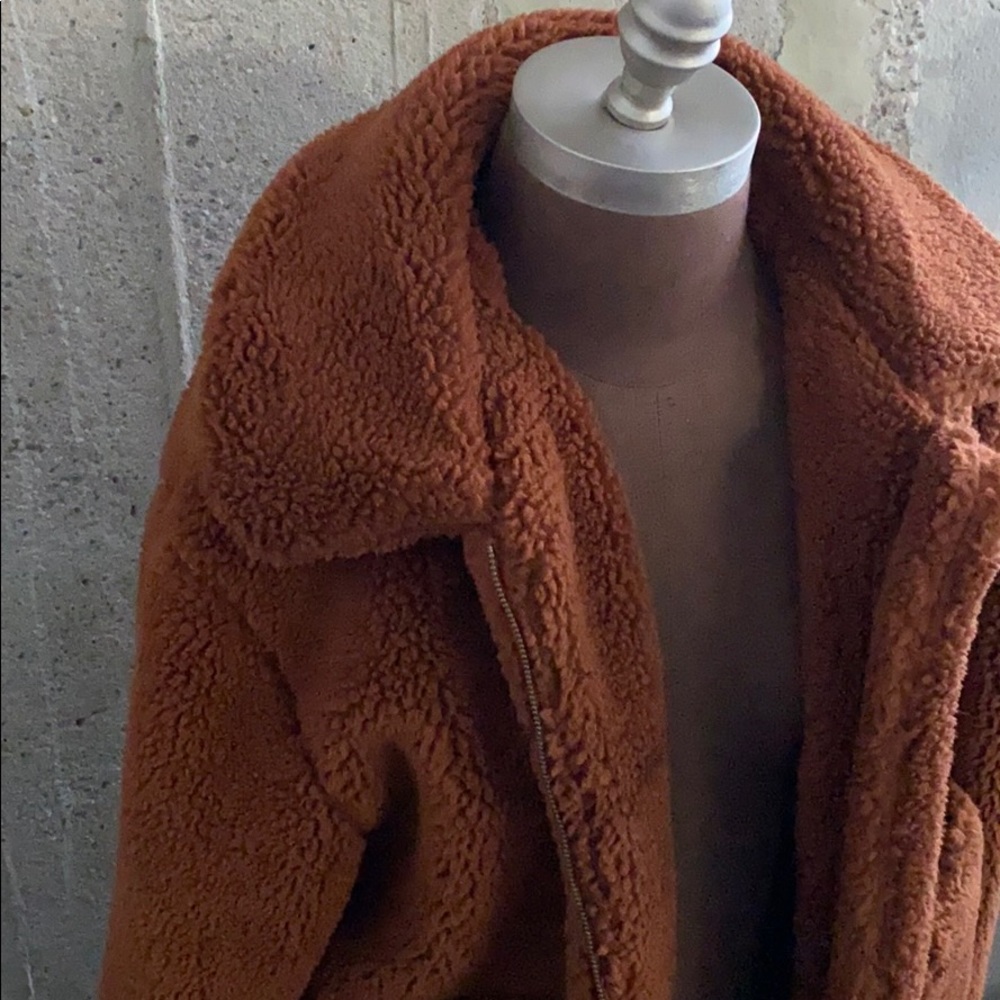 NWOT Elodie Faux Shearling Jacket - Picture 8 of 11